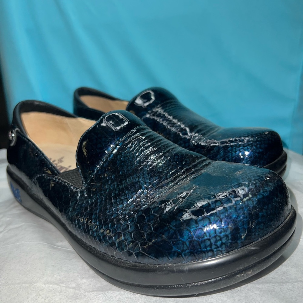 Alegria Blue Snakeskin Keli Clogs Slip On KEL-165 Size 10/41 Nurse Work Shoes